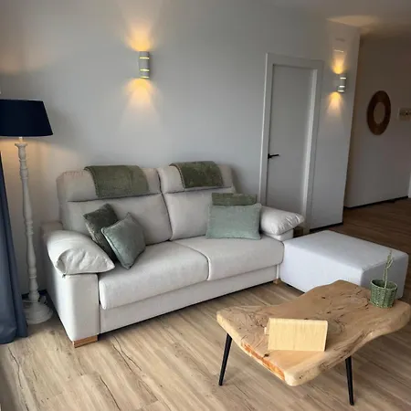 Marina View - Sud-ouest Au Canal Avec Terrasse شقة إمبوريابرافا