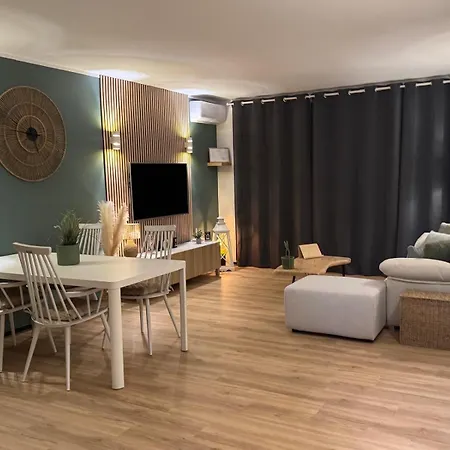 Apartment Marina View - Sud-ouest Au Canal Avec Terrasse